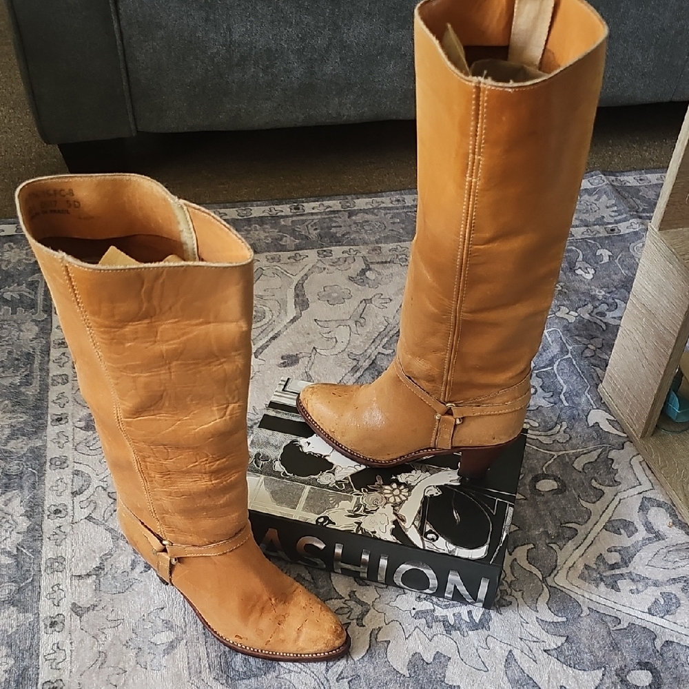 Stylish Tan Leather Heeled Boots